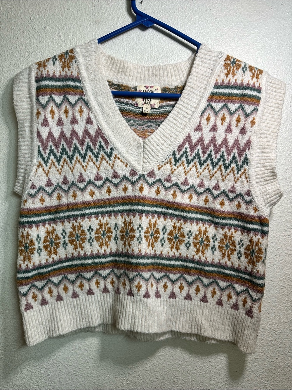 Vintage-Inspired Cream Fair Isle V-Neck Sweater Vest Hippie Rose Small